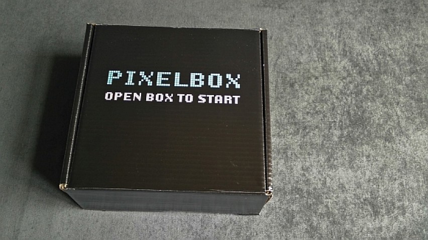 Lipcowy Galaxy Pixel-Box jest fenomenalny! Co znalazłem w środku?