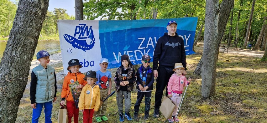 Koło wędkarskie "Łebski haczyk" zorganizowało zawody dla dzieci