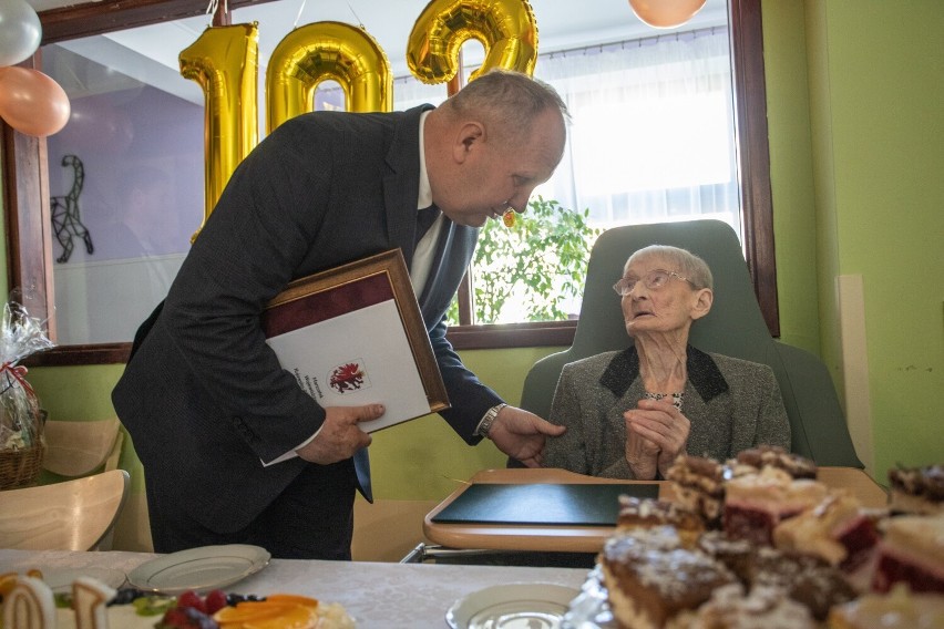 103. urodziny Józefy Kaźmierczak w Domu Pomocy Społecznej...