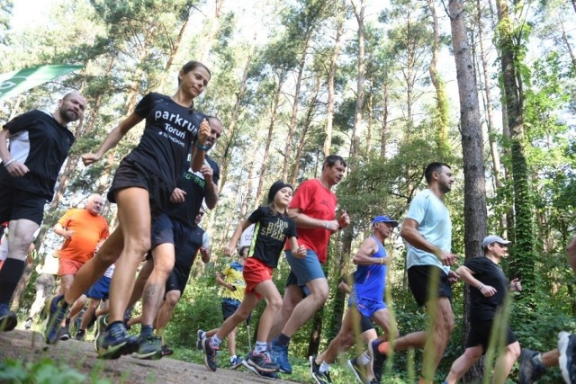 Zobacz zdjęcia z sobotniego parkrunu na kolejnych stronach ->>>>

Czytaj również:
Maria Andrejczyk wicemistrzynią olimpijską. Piękna oszczepniczka zachwyca kibiców [dużo zdjęć]
Kim jest Dawid Tomala? Poznaj sensacyjnego mistrza olimpijskiego w chodzie