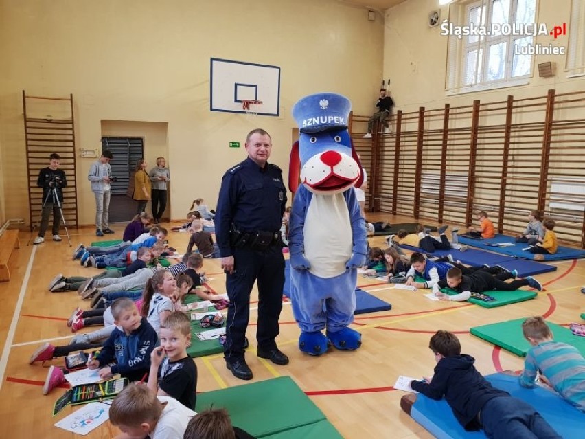 Dzieci z naszych szkół i przedszkoli walczyły o rekord Polski w akcji edukacyjnej „Ze Sznupkiem bezpieczni na drodze” ZDJĘCIA