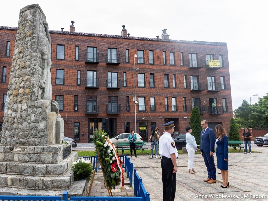 Uroczystości ku czci pomordowanych mieszkańców Radomia narodowości żydowskiej w 81 rocznicę likwidacji getta