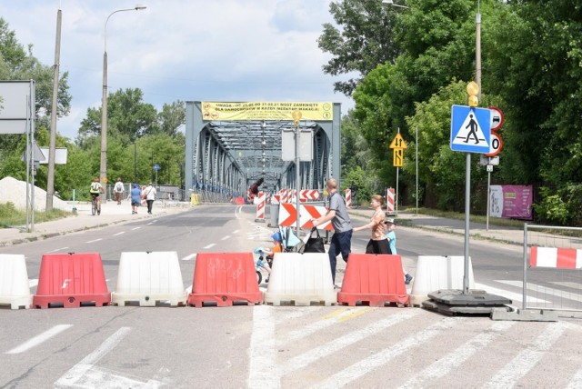 Most marsz. J.Piłsudskiego w Toruniu będzie zamknięty dla kierowców od 2 lipca od godziny 22.00 do po poniedziałku 5 lipca do godz. 5.00. Należy jechać mostem gen. Zawackiej.