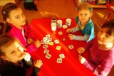 Czerwionka: Za pomocą gry uczą dzieciaki jak należy segregować śmieci