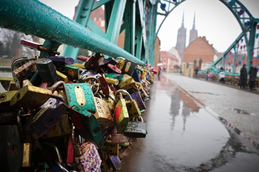 10.01.2018 wroclaw
ostrow tumski most tumski klodki wieszane...