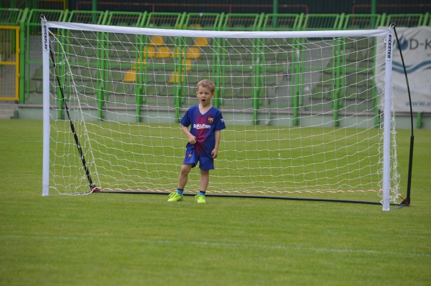 Młodzi piłkarze GKS Bełchatów i AP Soccer z rocznika 2012 zagrali na Stadionie Miejskim [GALERIA]