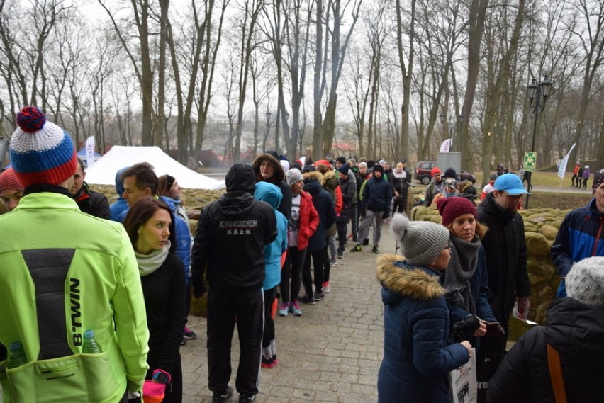 Człuchów.Bieg Tropem Wilczym - poświęcony żołnierzom wyklętym, po raz pierwszy w Człuchowie