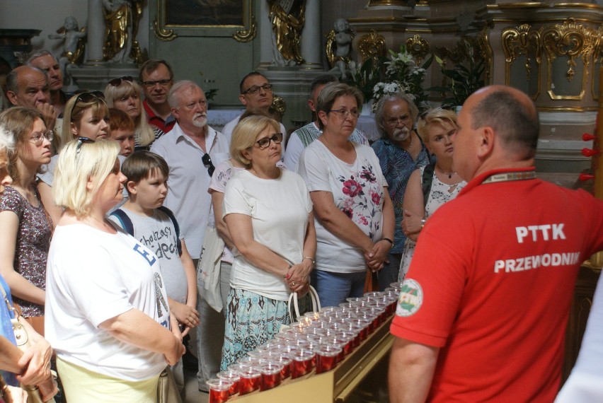 Zwiedzanie kościoła franciszkanów w Kaliszu