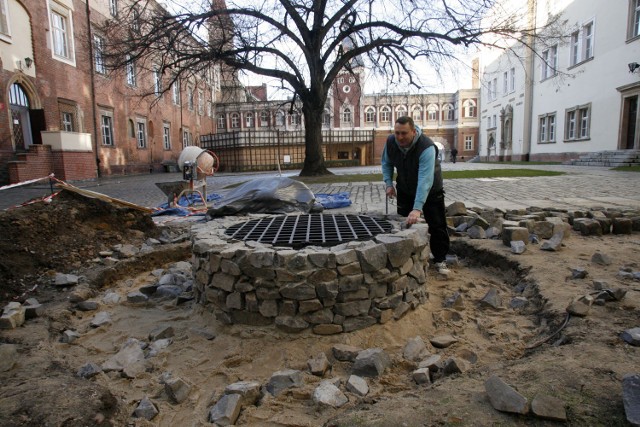 Studnia na zamku w Legnicy jest gotowa