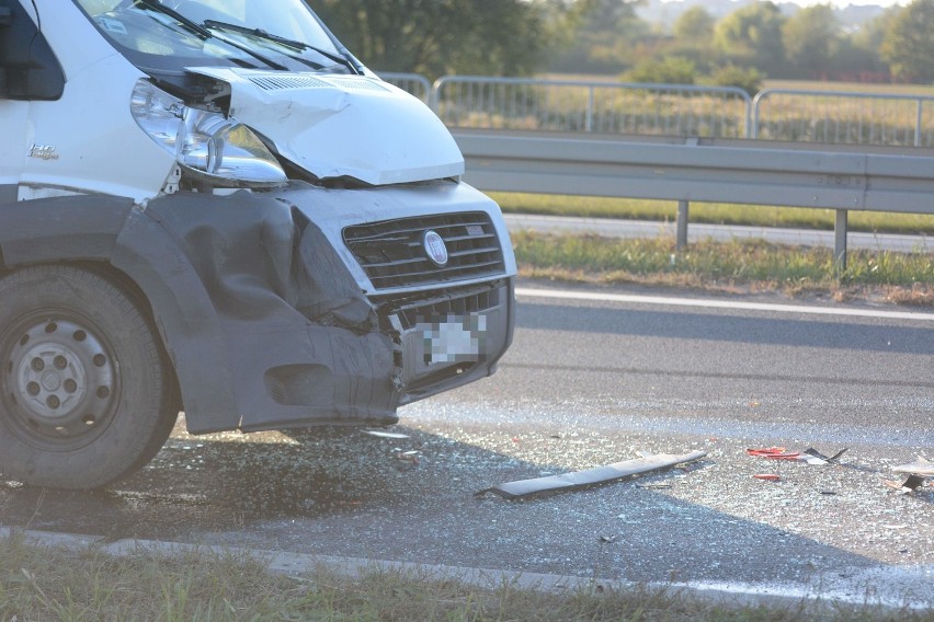 Wypadek na "średnicówce". Zderzyły się cztery pojazdy [wideo, zdjęcia]