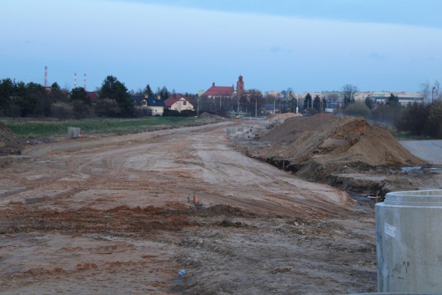 W Ostrowcu Świętokrzyskim powstaje nowa droga, która połączy ulice Bałtowską z Siennieńską