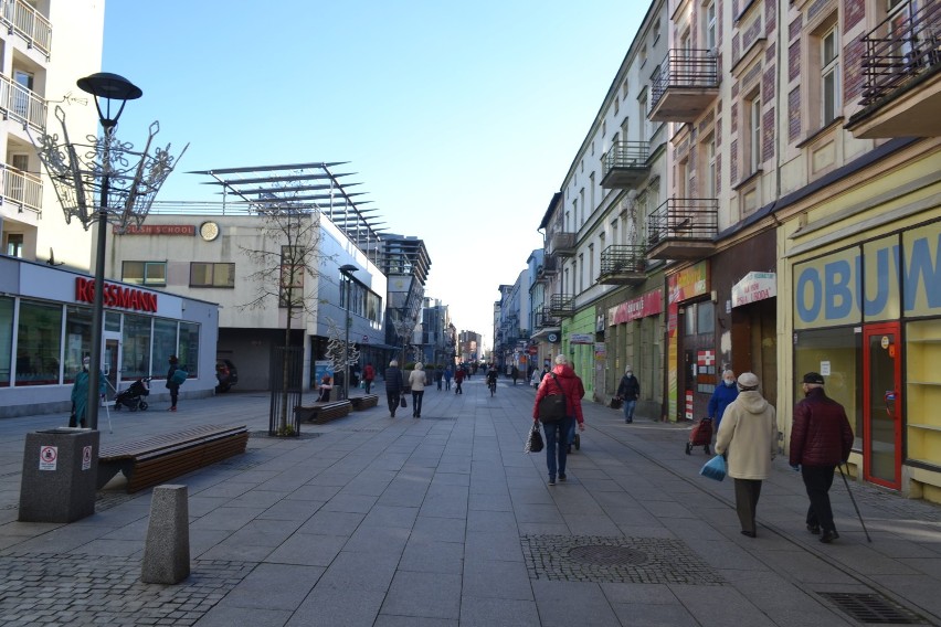 W centrum Sosnowca - przy ulicy Modrzejowskiej oraz jej...