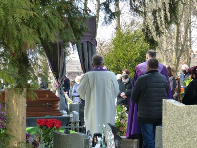 Rodzina oraz znajomi pożegnali Ryszarda Kozieła podczas uroczystej ceremonii.