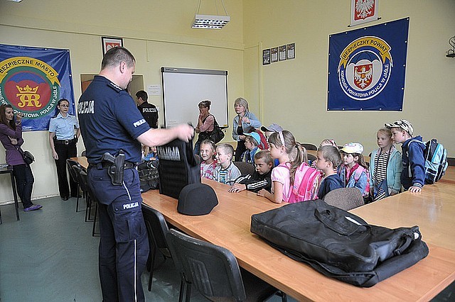Przedszkolaki odwiedziły policjantów [zdjęcia]