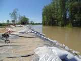 Zagrożenie powodziowe na Powiślu: Woda w Wiśle zaczyna opadać 