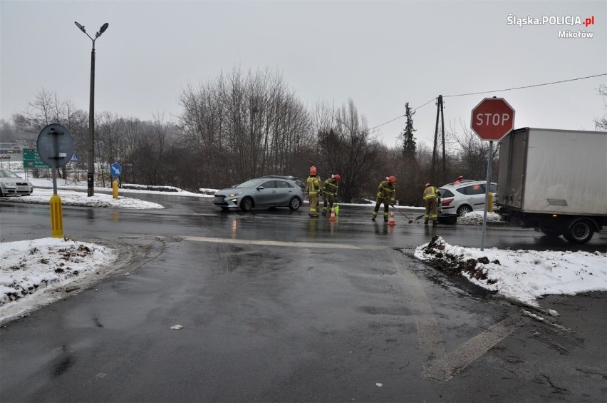 Zderzenie samochodów w Mikołowie. Wina kierowcy ciężarówki