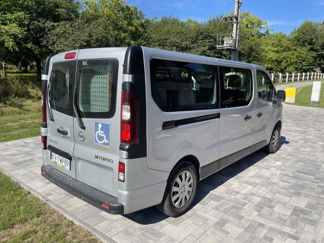 Bus dla seniora kursuje w dni robocze w godzinach 7.00 - 20.00

Zobacz kolejne zdjęcia/plansze. Przesuwaj zdjęcia w prawo naciśnij strzałkę lub przycisk NASTĘPNE