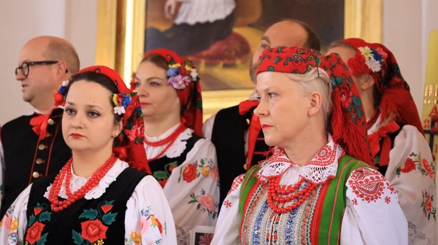 To był niezapomniany koncert kolęd i pastorałek w wykonaniu Zespołu Pieśni i Tańca Ziemi Chełmskiej. Zobacz zdjęcia