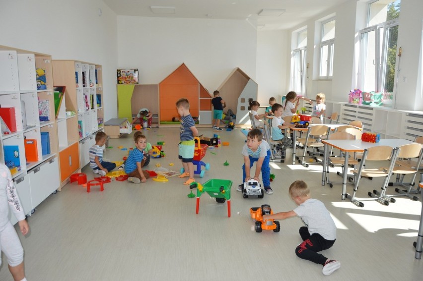 Przedszkole i szkoła w Janowie Lubelskim w nowej odsłonie! Uczniowie uczą się już w wyremontowanych salach