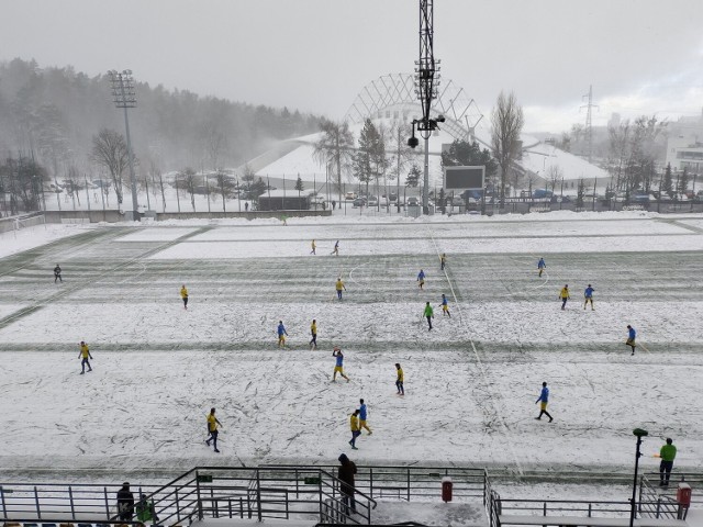 Dzisiejsze Sparingi na Narodowym Stadionie Rugby toczyły się w trudnych warunkach atmosferycznych.