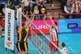 Asseco Resovia w hicie 21. kolejki PlusLigi przegrała z PGE Skrą Bełchatów 2:3. Były emocje i dużo kibiców. Gra falowała [ZDJĘCIA]