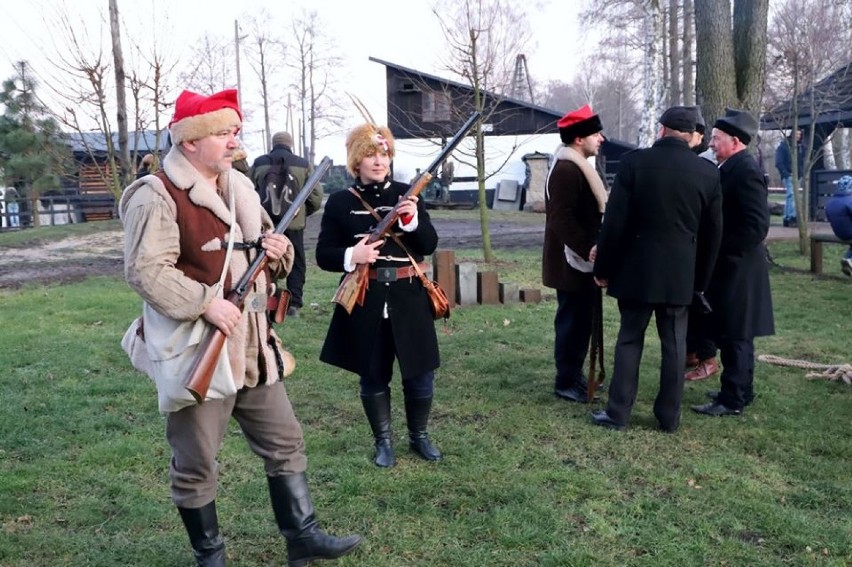 Rocznica Powstania Styczniowego w Zabytkowym Zakładzie Hutniczym w Maleńcu [zdjęcia]