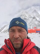 Karakorum. Ratownik TOPR pomaga polskiej ekipie pod K2