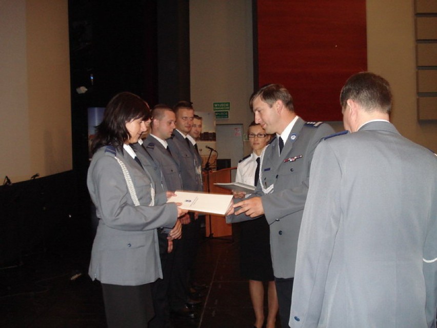Święto Policji 2009. Stargardzcy stróże prawa awansowali (zobacz zdjęcia)