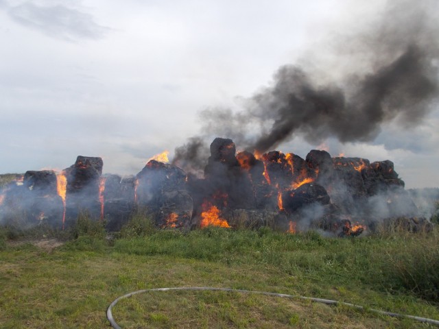 Pożar słomy  w miejscowości Góry Kolonia