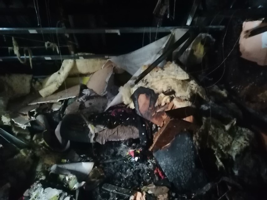 Tragedia w Duninowie. Spłonął dom dwurodzinny. Potrzebna pomoc