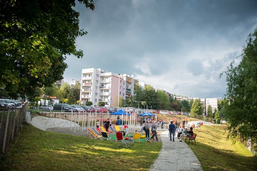 Mieszkańcy osiedla Niepodległości w Bochni zorganizowali dużą sąsiedzką imprezę [ZDJĘCIA]