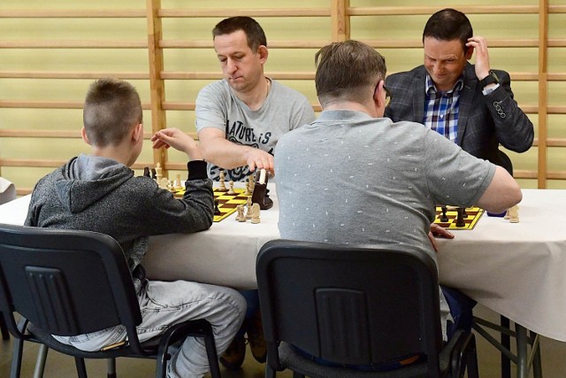 Rozgrywki lig szachowych wchodzą w decydującą fazę