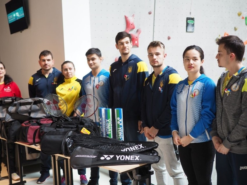 Paraolimpijczycy z Ukrainy otrzymali sprzęt sportowy na...