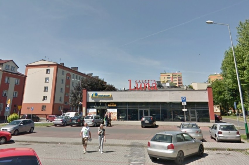 Osiedle Chemików w Oświęcimiu w kamerach Google Street View. Ludzie, główne ulice, place i osiedlowe zakamarki [ZDJĘCIA]