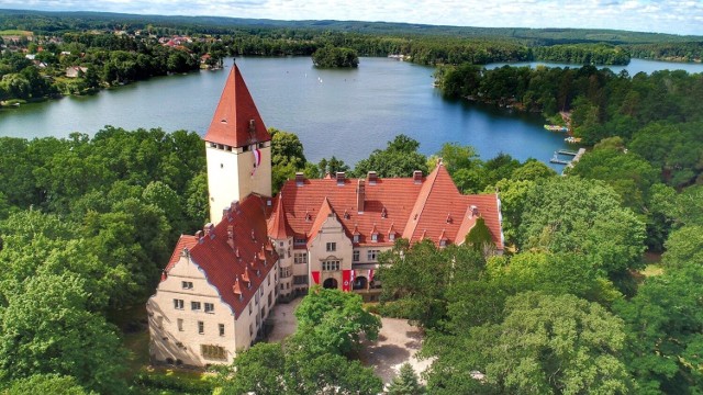 W murach Zamku Książąt Lubomirskich na gości będą czekać... duchy.