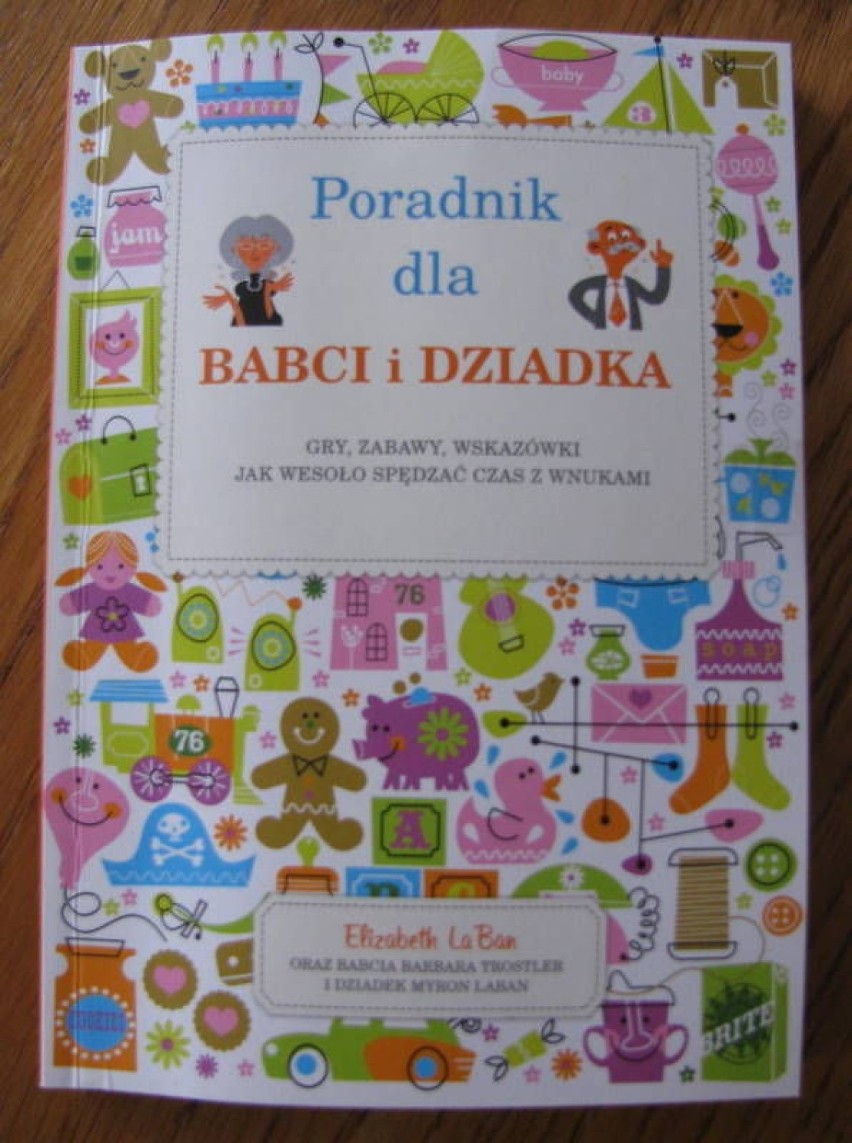 Książka wydana przez oficynę Wandy Stompór "Pestka".