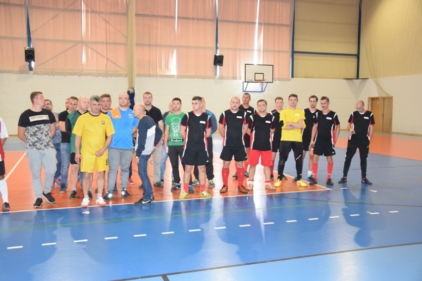 Radomsko: X Otwarty Halowy Turniej Piłki Nożnej Sympatyków...