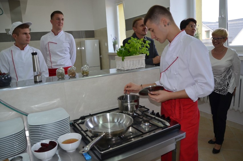 Warsztaty Gastronomiczne w Wieluniu mają nowoczesną pracownię technologiczną