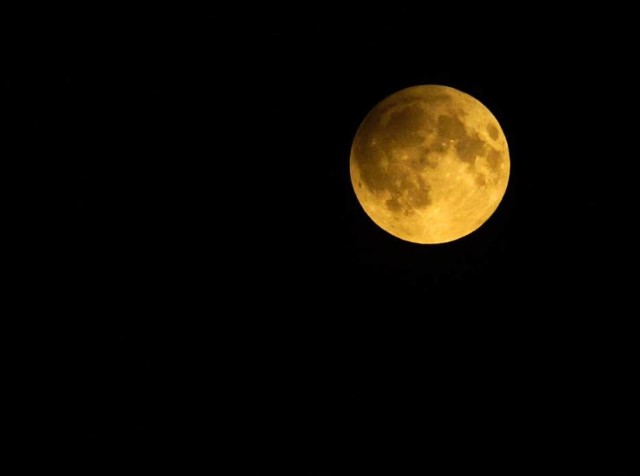 W piątek zaćmienie Księżyca. Koło Astronomiczne Malapert w Kaliszu zaprasza na wspólne oglądanie nieba