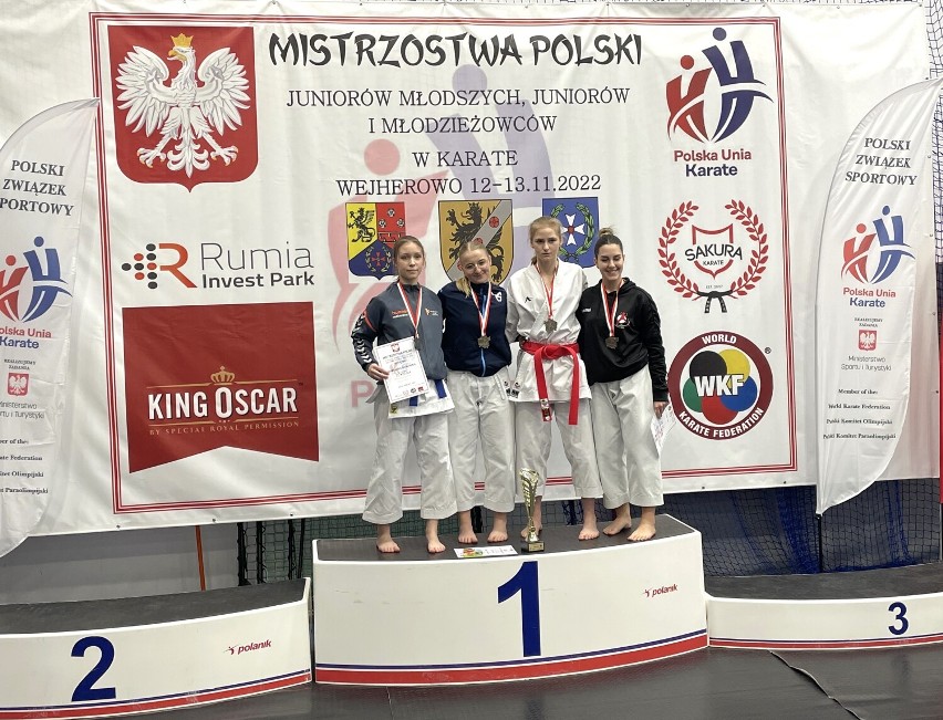 Srebrny medal z mistrzostw Polski w karate dla Obornickiego Klubu Karate