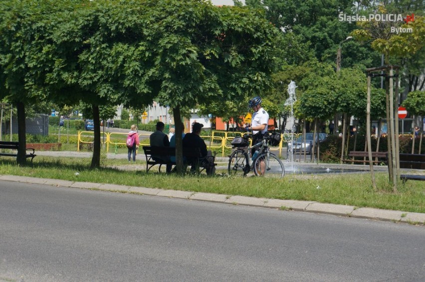 Bytom: Patrol rowerowy - policjant dojedzie wszędzie