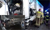 Wypadek na A4 pod Legnicą. Dostawczak wbił się w tył ciężarówki [ZDJĘCIA]