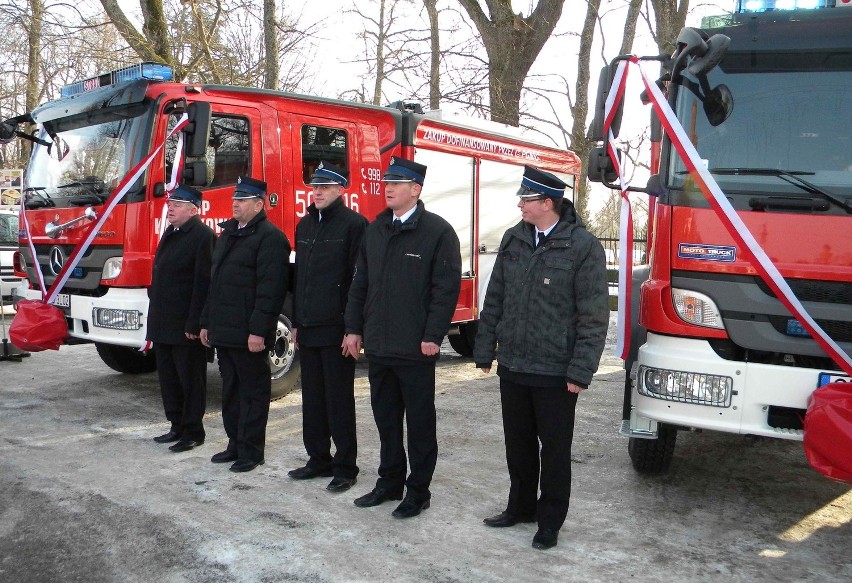 Krokowa. Dwa nowe wozy strażackie trafiły do gminnych jednostek OSP