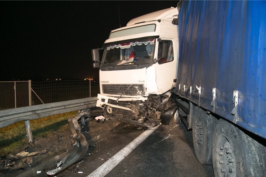 Wypadek na A4 na obwodnicy Krakowa. W grudniu ciężarówka...