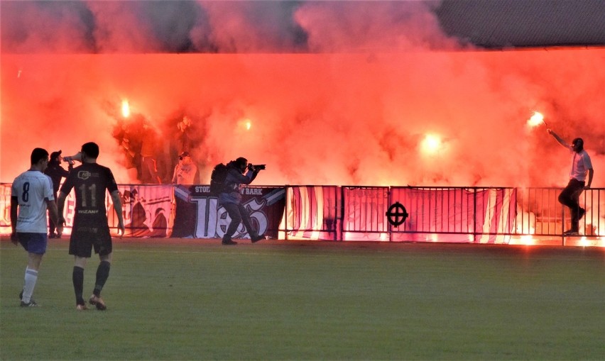 IV liga małopolska: Unia Oświęcim - Beskid Andrychów 0:1. To...