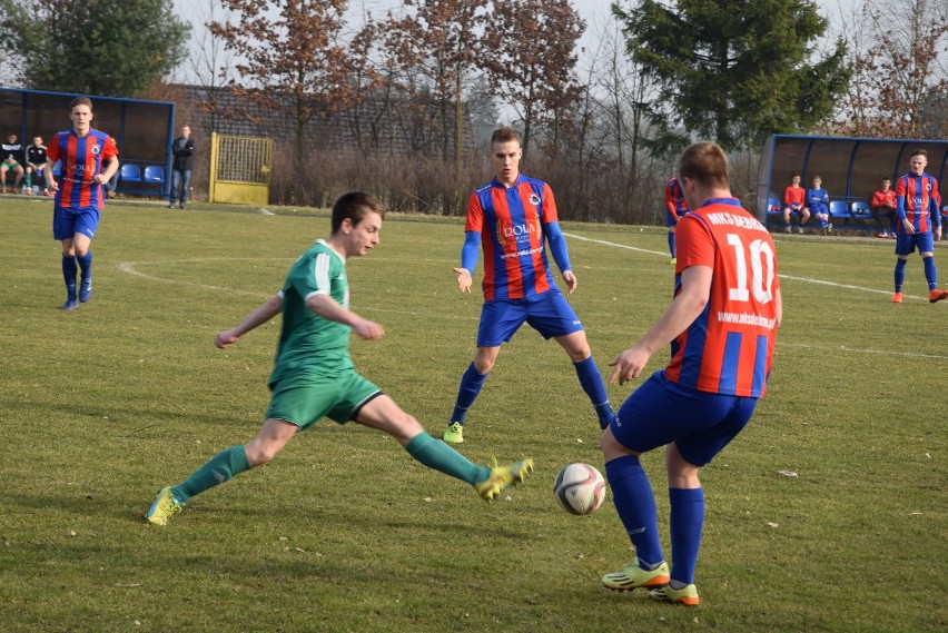 Piłka nożna. Brda Przechlewo - MKS Debrzno 1:3 (zdjęcia)