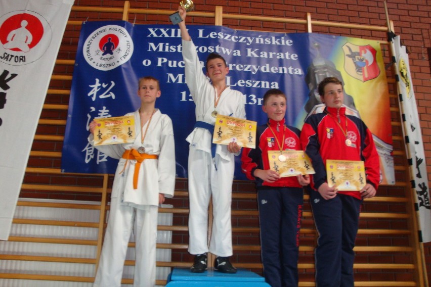 Pleszewscy karatecy zdobyli siedem medali na zakończenie pierwszej części sezonu