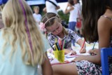 Piknik rodzinny odsłona druga. Coraz więcej kocyków nad stawami