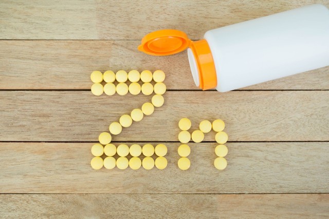 Cynk w tabletkach lepiej wybrać w formie leku niż suplementu diety