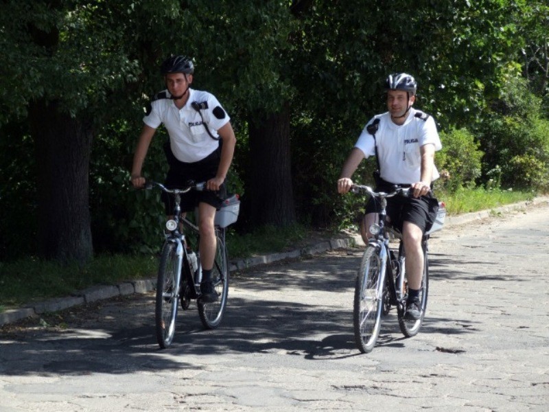 Płoccy policjanci przesiedli się na rowery